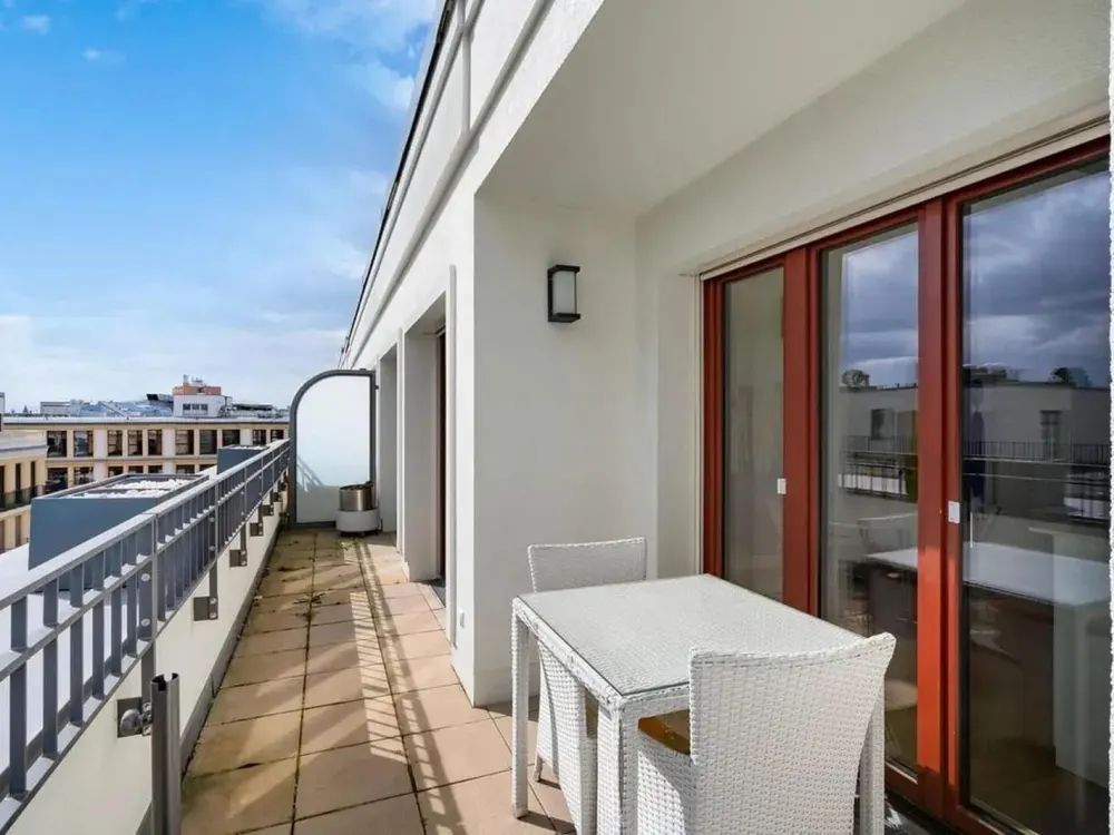 *TOP LAGE* : Wunderschönes 4-Zimmer-Penthouse mit Terrasse in Berlin