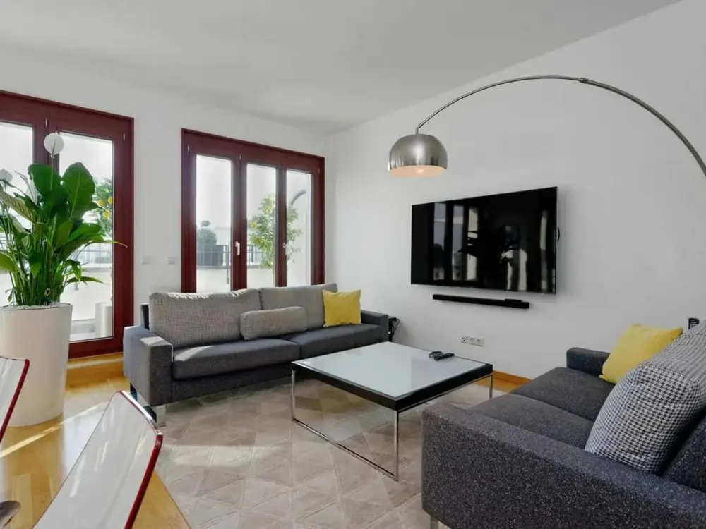 *TOP LAGE* : Wunderschönes 4-Zimmer-Penthouse mit Terrasse in Berlin