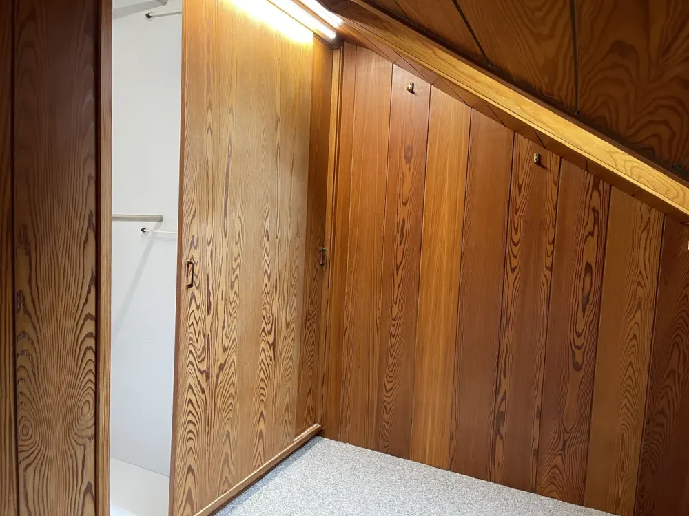 Teilmöblierte, modernisierte 2-Zimmer-DG-Wohnung in Köln-Longerich mit Klimaanlage und Wärmepumpe