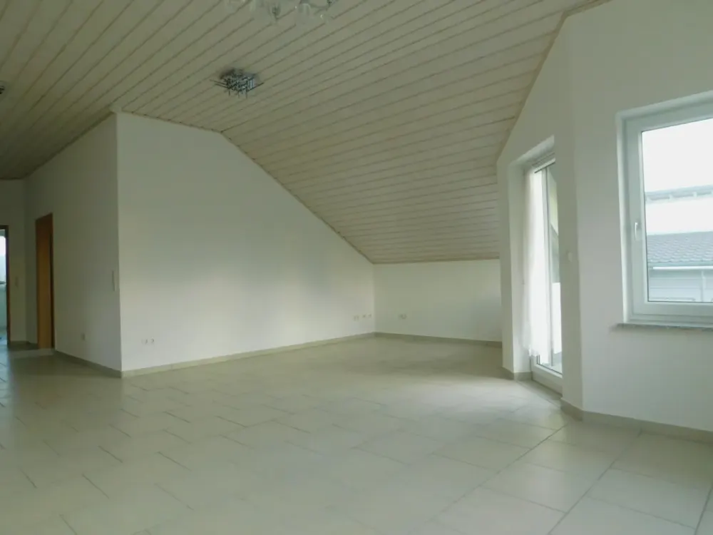 شقة علية من 3.5 غرف