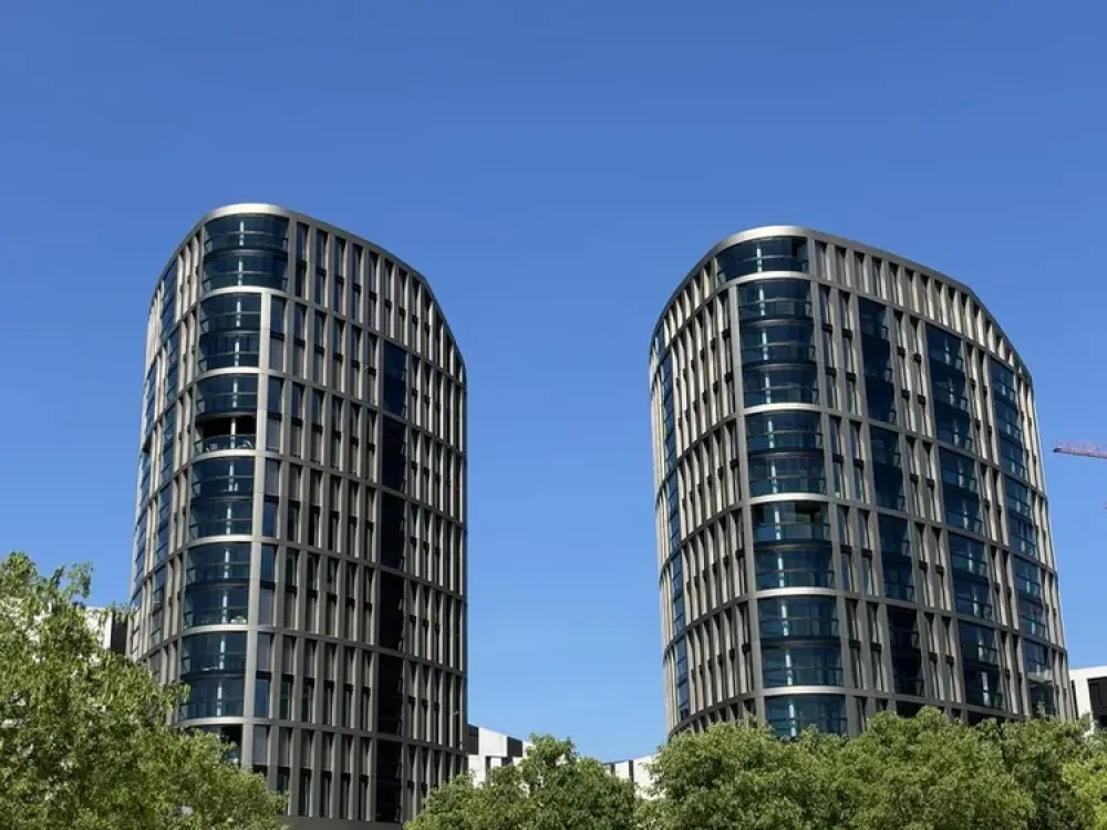 شقة فاخرة مع تبريد نشط، لوجيا وتراس على السطح - حي Hafenpark