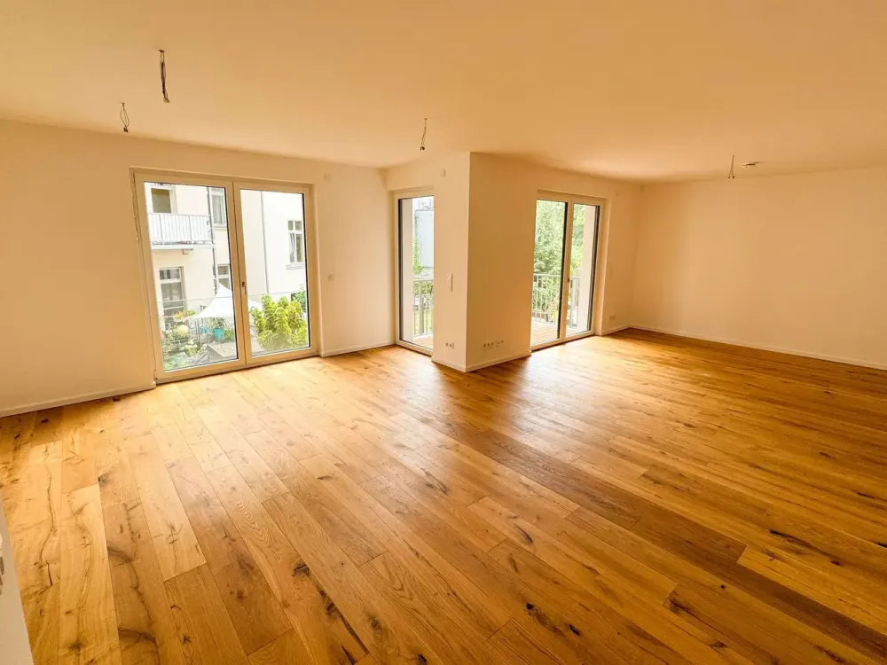 TOP-Lage - 4 Zimmer | 2 Bäder | 2 Balkone | Tiefgarage