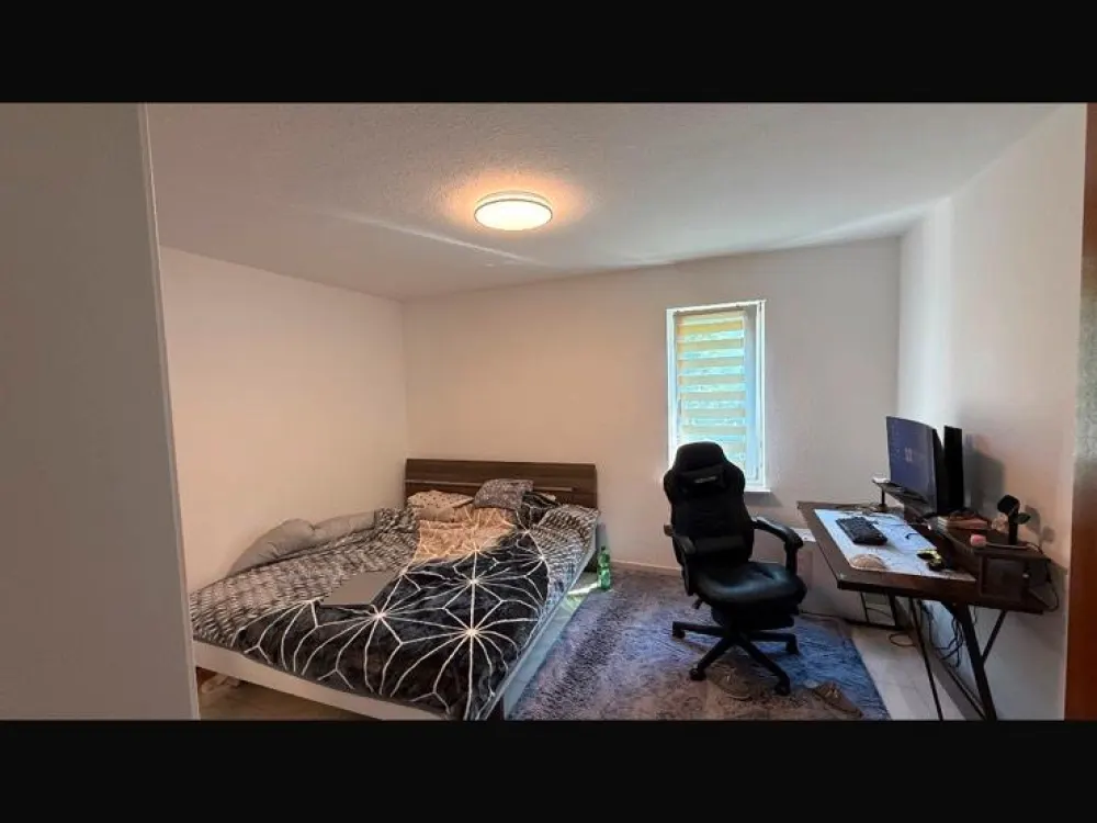 2 Zimmer Wohnung in Leonberg mit Balkon Aufzug und Tiefgarage