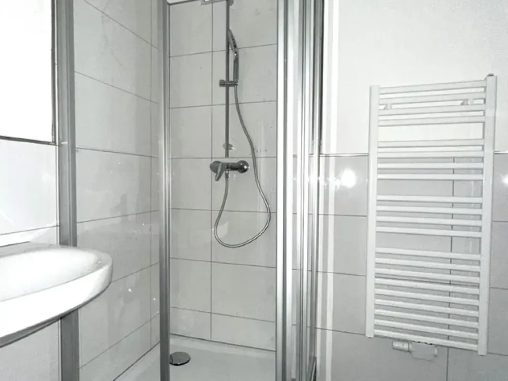 TOP 2 ZKDB Wohnung im 3. Obergeschoß in zentraler, aber ruhiger Lage nahe der FH