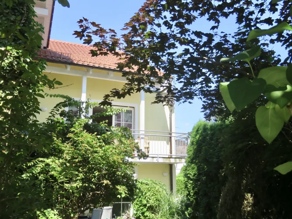 Beautiful 3-Room Apartment with South-Facing Balcony in Trudering, Munich