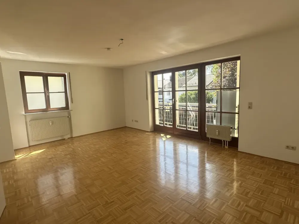 Beautiful 3-Room Apartment with South-Facing Balcony in Trudering, Munich