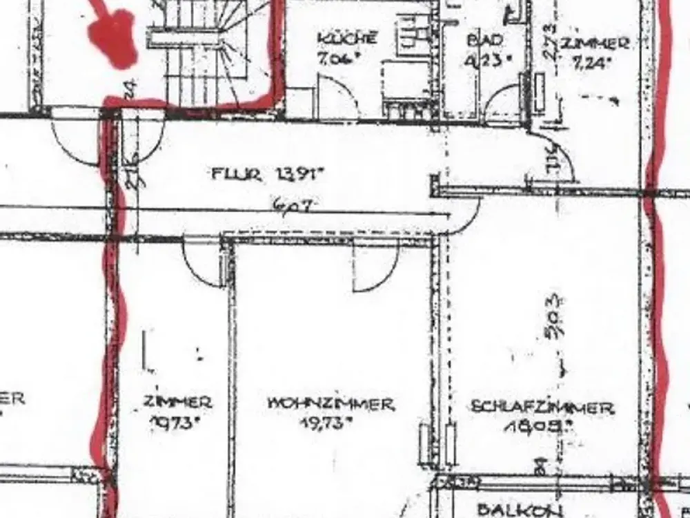 Großzügig geschnittene 3,5-Zimmerwohnung mit Balkon und neuer Küche frei ab 15. September 2026
