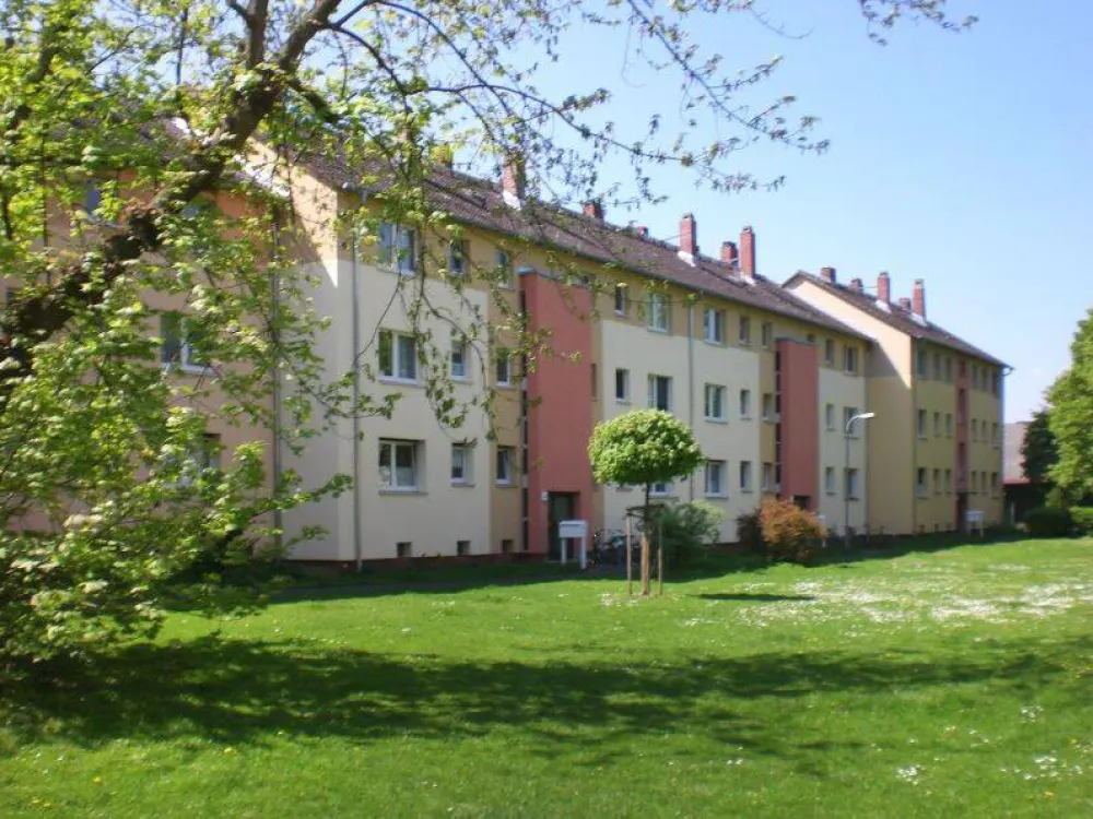 Helle 3,5-Zimmer-Wohnung mit Loggia in Eckenheim zu vermieten