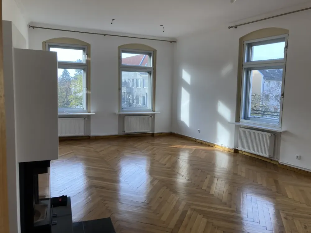 Gemütliche 4-Zimmer-Wohnung mit zwei großen Balkonen in Berlin Reinickendorf