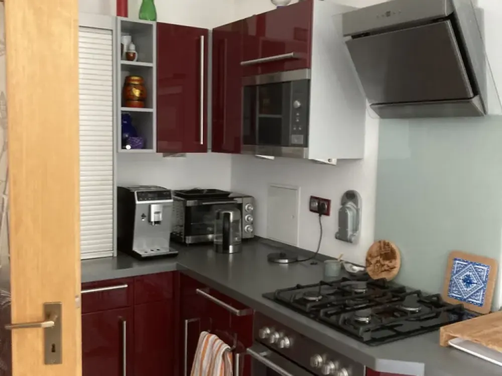 Gemütliche 4-Zimmer-Wohnung mit zwei großen Balkonen in Berlin Reinickendorf