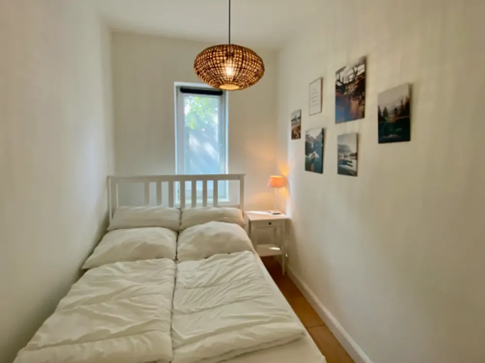 Stilvolles 1,5-Zimmer-Apartment mit Kanalblick und modernem Wohnkomfort