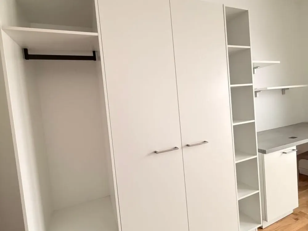 Möbliertes Neubau-Studio nahe S-Bahnhof Springpfuhl: sofort bezugsfrei