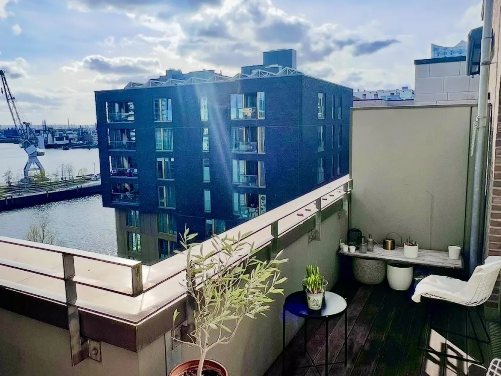 Möblierte 2-Zimmer-Wohnung HafenCity, 92 m² ab 01/27 Untermiete