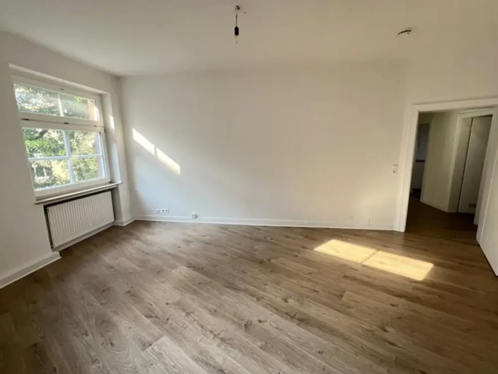 Stilvoll wohnen in bester Lage: Moderne 2-Zimmer-Wohnung mit Einbauküche, sofort verfügbar!