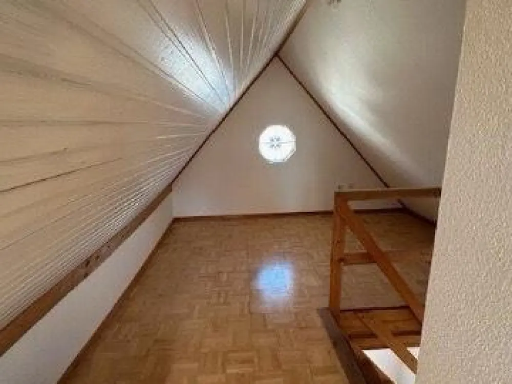 مطلوب مستأجر جديد منزل مستقل 5 غرف ويدل