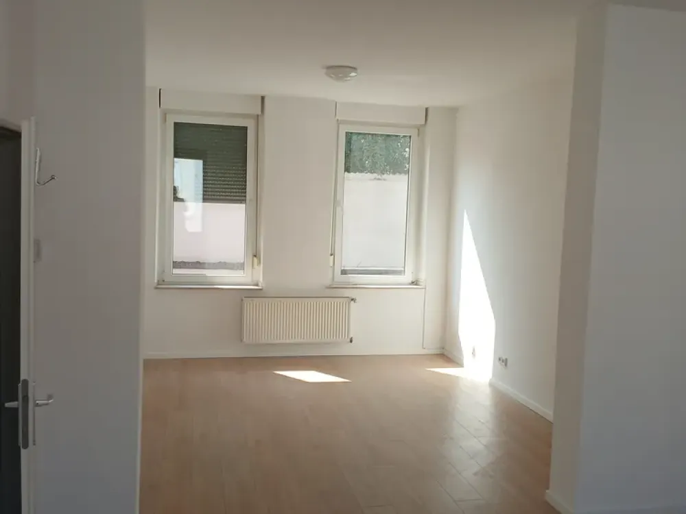 Helle zentrumsnahe 2-Zimmerwohnung im 1.OG