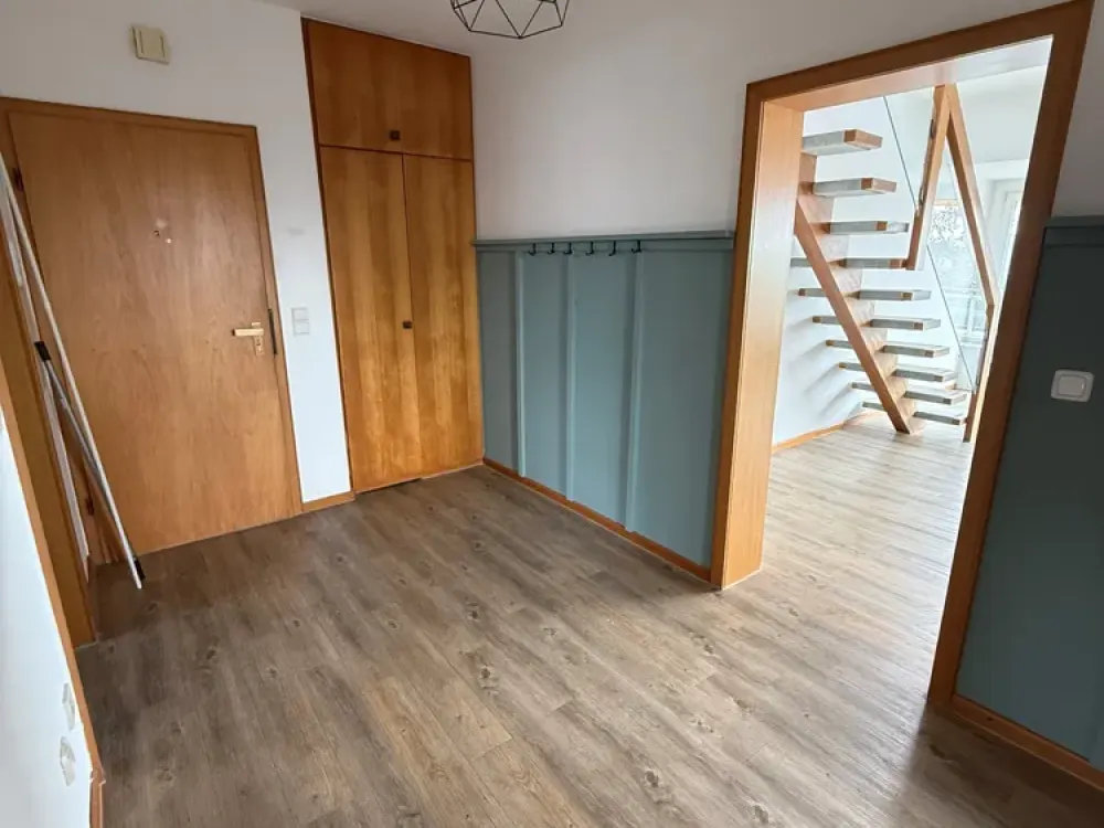 Schöne Maisonette-Wohnung mit großzügigem Balkon