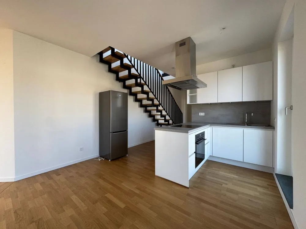 Erstbezug| Exclusive Maisonette Penthouse mit Galerie & Loggia | separate Gäste-WC | nahe Müggelsee