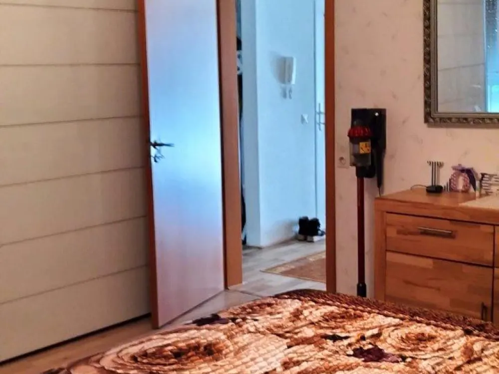 Moderne, renovierte 2-Zimmer-Wohnung mit 2 Loggien in Bergisch Gl