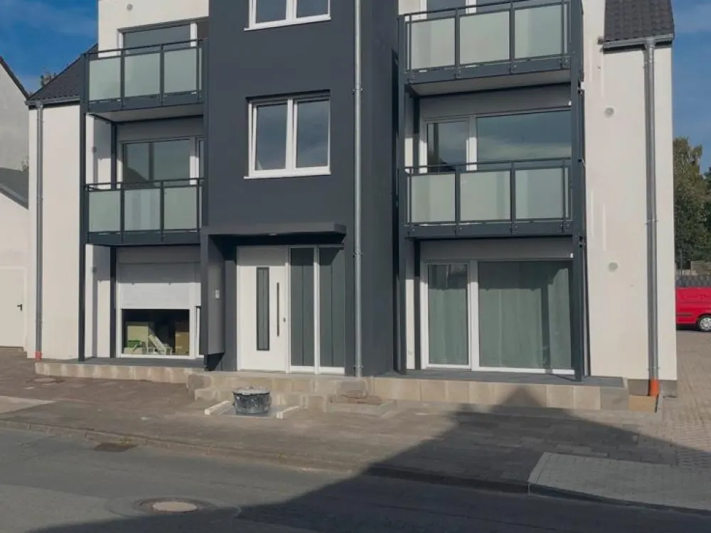 Neubau Wohnung (2023) modern und schön