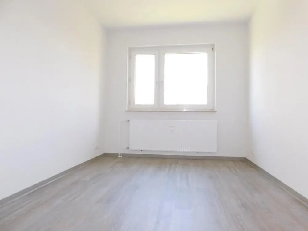 Frisch renovierte 3-Zi.-Whg. mit neuem Bad und neuem Boden