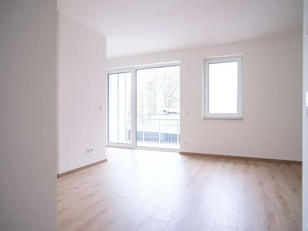 Modern living in Volkmarsdorf: Attractive 2-room apartment with balcony, underfloor heating & fitted kitchen