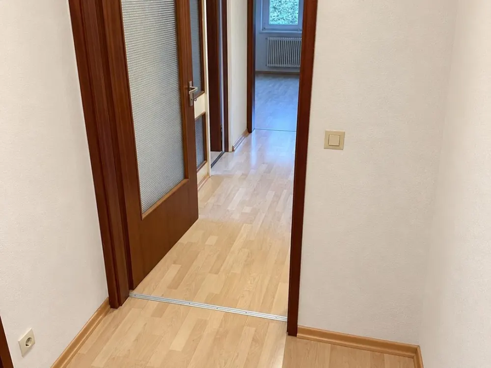 2-Zimmer-Wohnung mit Balkon und Einbauküche in Berlin-Steglitz