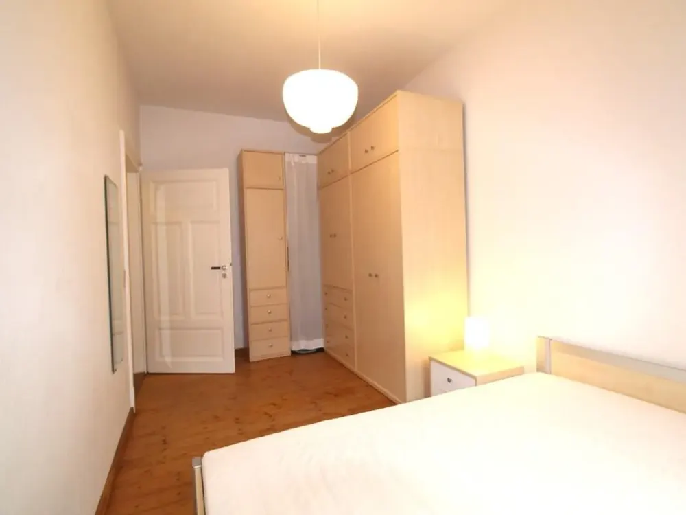 26147 HomeCompany Dresden Furnished 2-Room Apartment in Dresden-Neustadt max. 1 Person