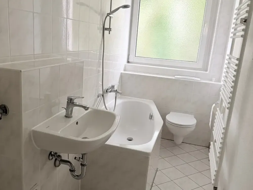 Wohnen mit Wohlfühlfaktor, zentrale 2-Raumwohnung mit Balkon und viel Tageslicht