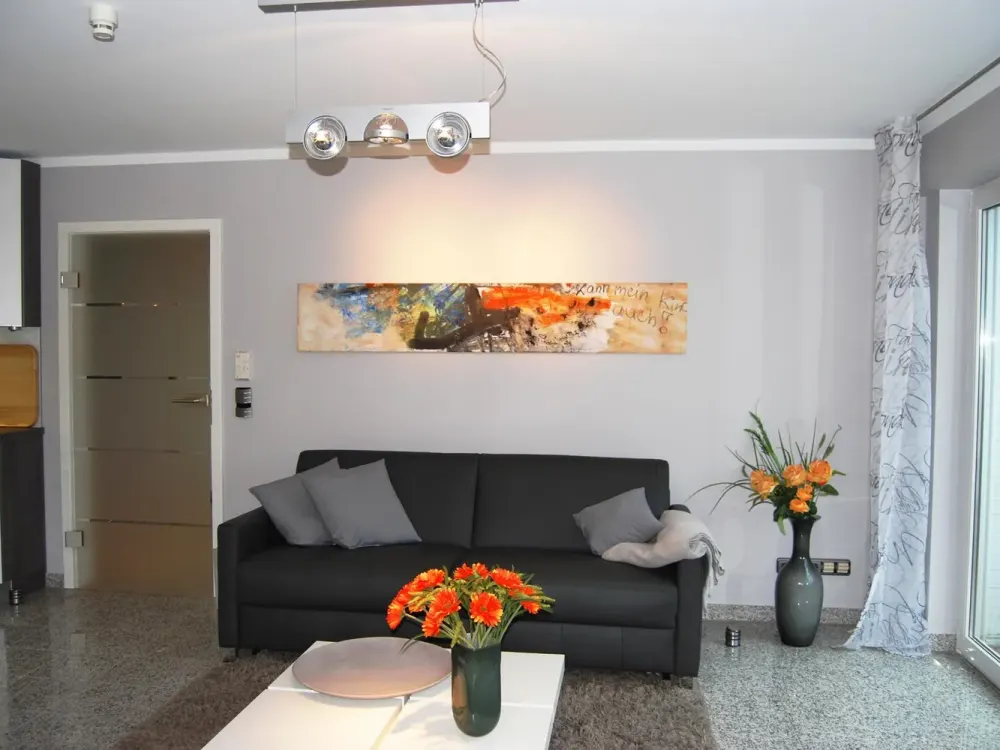 MÖBILIERTE LUXUSWOHNUNG***** m. Klimaanlage! Miete einschl. Nk! PROVISIONSFREI!