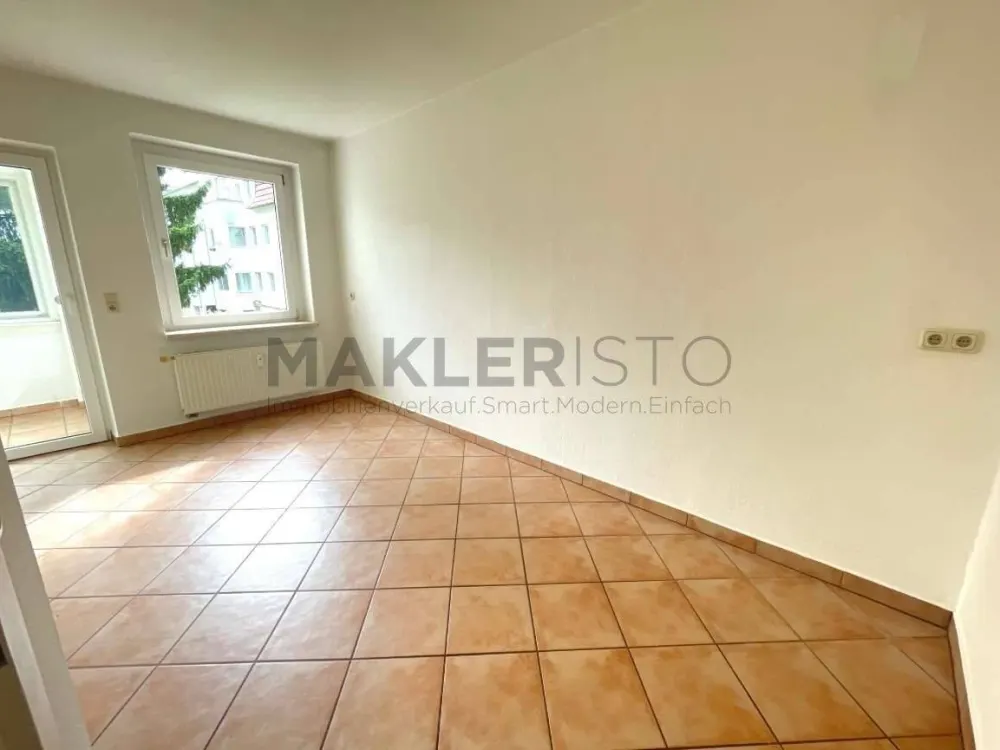 **Moderne 2-Zimmer-Wohnung mit Parkett, Loggia & künftigem Balkon**