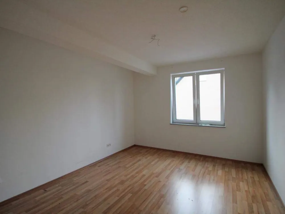 Altengerechte Wohnung in ruhigem Wohnhaus zu vermieten.