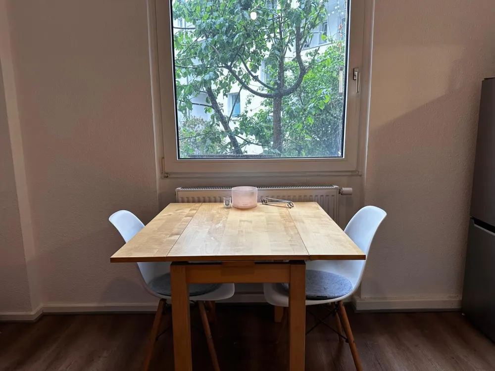 UNTERMIETE 06.-22.09: Schicke 2-Zimmerwohnung Zentral Düsseldorf