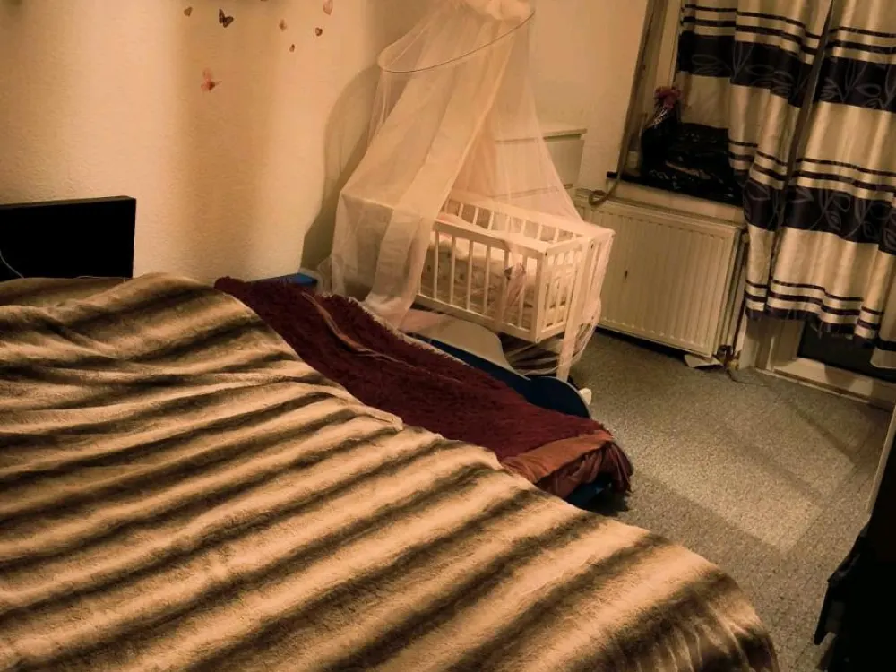 Vollmobilierte Wohnung zu untermieten ab dem 13.09.2026