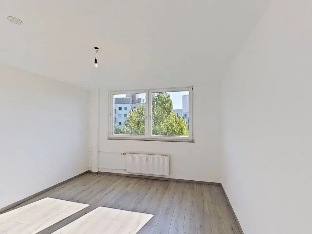 راحة سكنية بمساحة 95 م² مع شرفة, منزلك الجديد في انتظارك