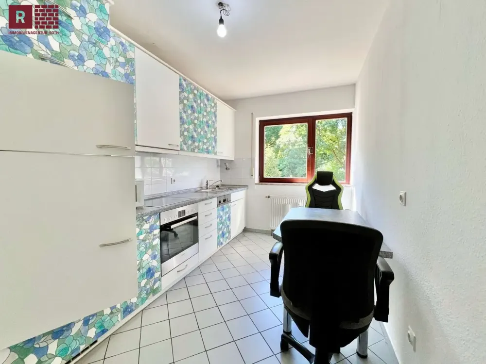 Stylish Living at Sinai Park, Spacious 3-Room Ground Floor Apartment with Balcony and Two Bathrooms