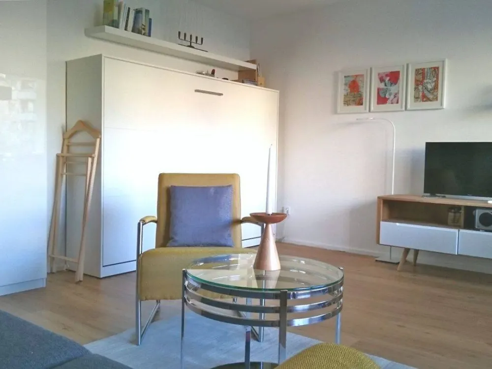 High-quality Apartment with Balcony at the English Garden