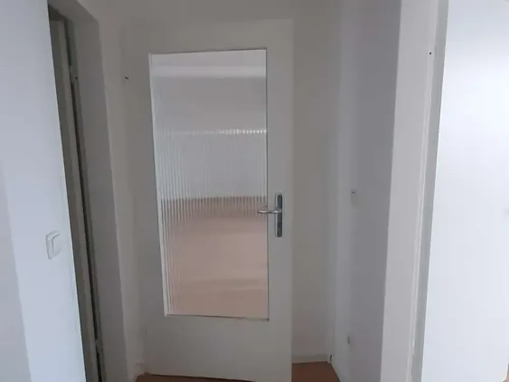 Remscheider Straße 54 - sanierte 2 ZKB Wohnung im 8.OG zu vermieten