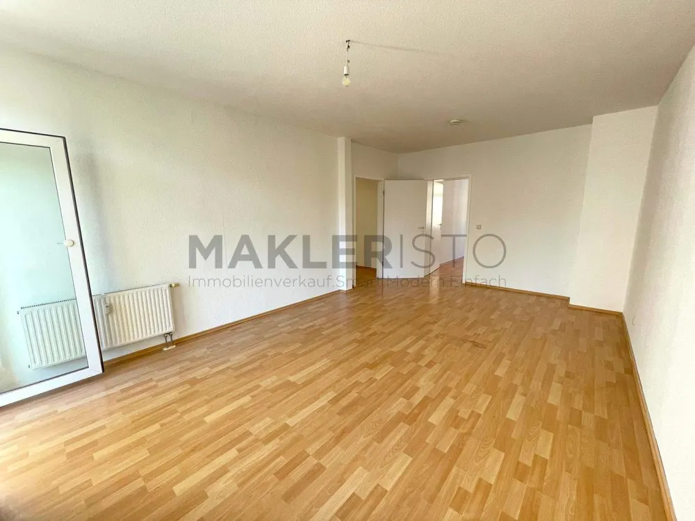 **Helle und Moderne 3-Zimmer-Wohnung mit Balkon und Wannenbad**