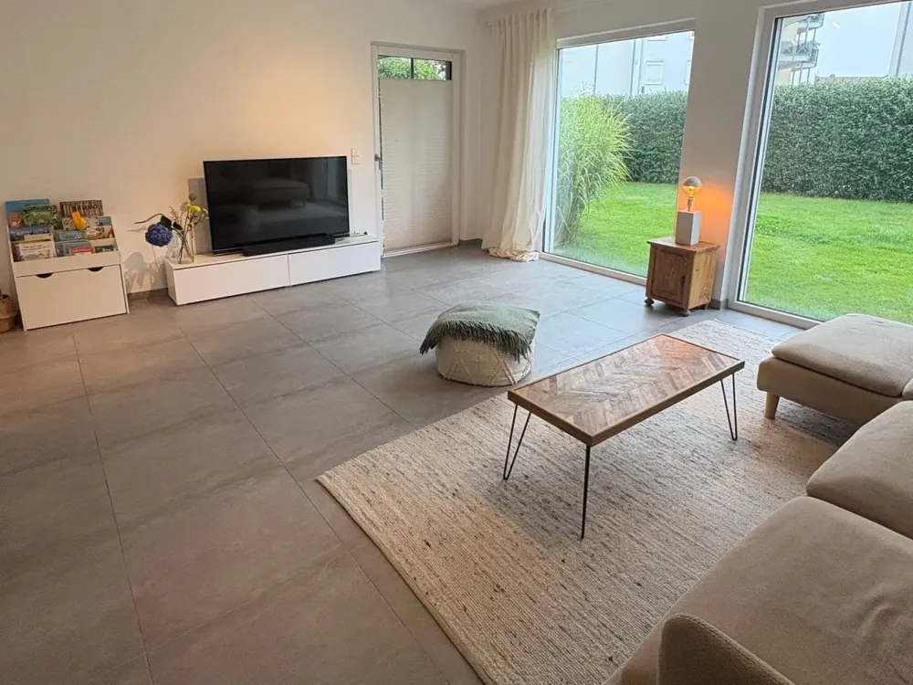 TOP 4-Raum-EG-Wohnung mit gehobener Innenausstattung in Solingen