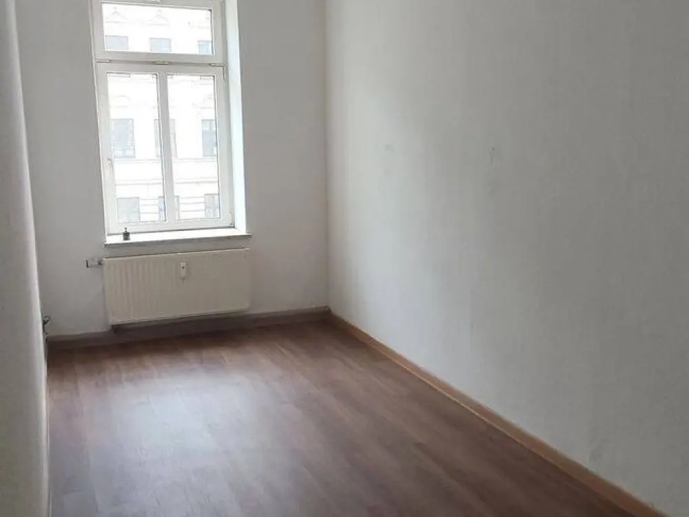 ***Gut geschnittene Wohnung mit tollem, neuen Bad***