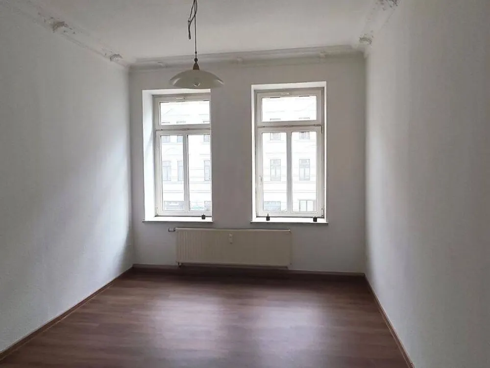 ***Gut geschnittene Wohnung mit tollem, neuen Bad***