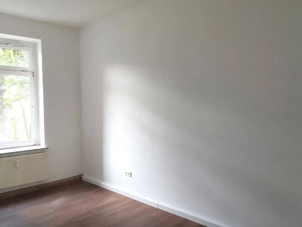 ***Gut geschnittene Wohnung mit tollem, neuen Bad***
