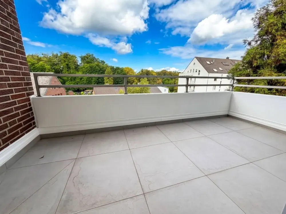 Sanierte 57,67 m² 2 -Zimmer Wohnung im 3. OG mit Balkon in 40589 D-Holthausen