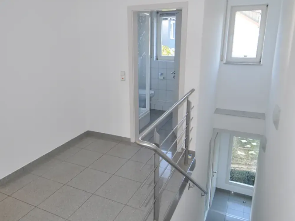 Schöne, moderne, ruhige 4,5 Zi Wohnung in Ortsrandlage FN-Ailingen