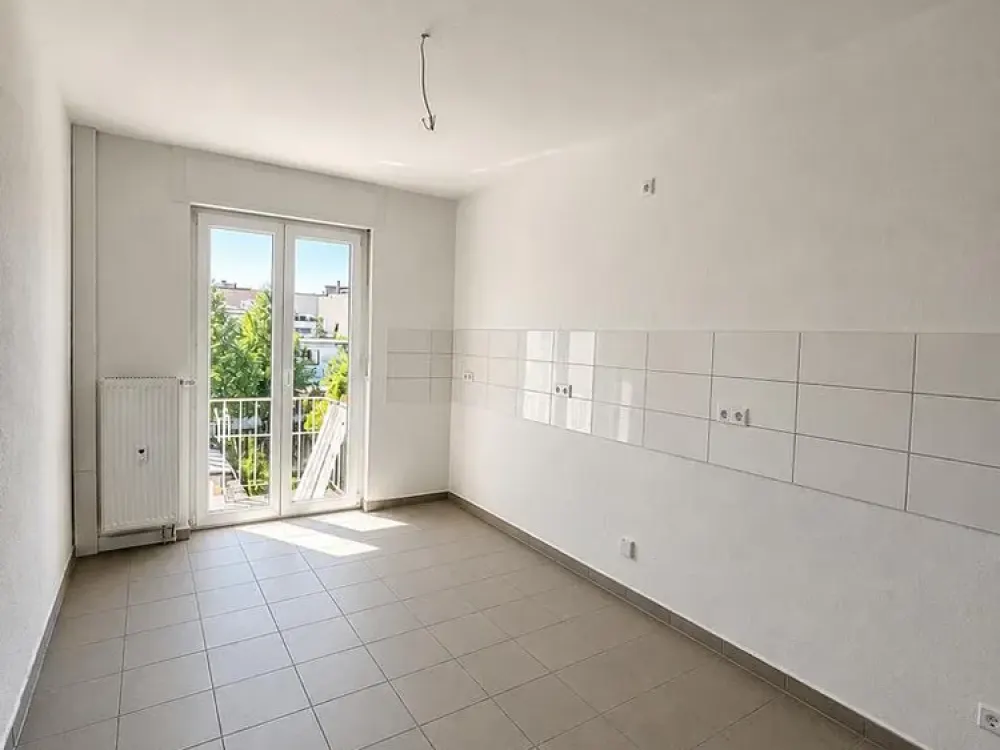 7566 - Erstbezug nach Sanierung: Gut geschnittene 2-Zimmerwohnung nähe Stadtgarten!