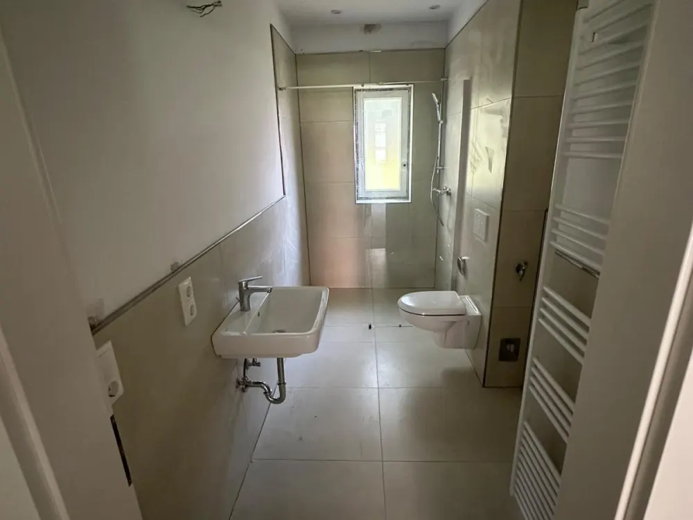 Kernsanierte 3 Zimmer Wohnung in der Neustadt