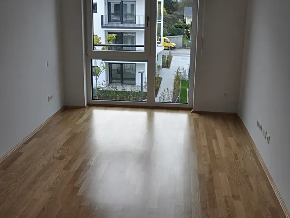 lichtdurchflutete 4-Zi.-Dachterrassenwohng. im Forum Allach