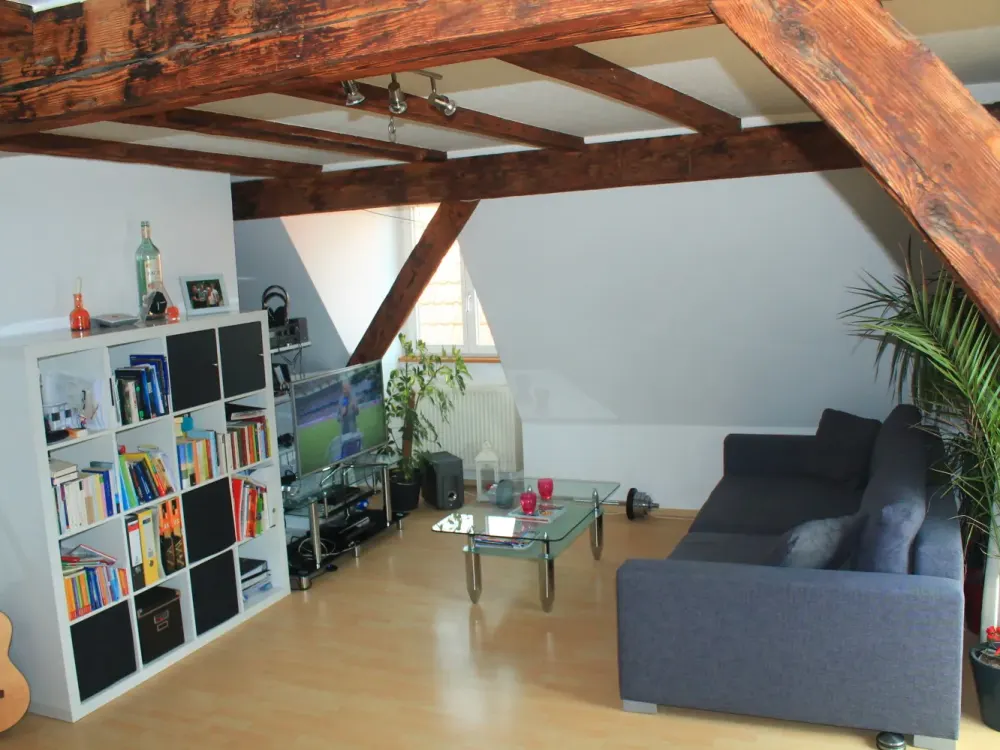 Küferstr. 22. Traumhafte DG-Whg, sonniger, großer Südbalkon. Direkt v. Eigentümer. Provisionsfrei!
