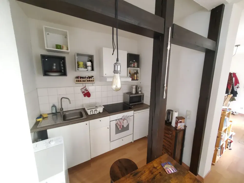 Kleines 2-Zimmer-Apartment mit EBK - ruhig gelegen, direkt im Zentrum!